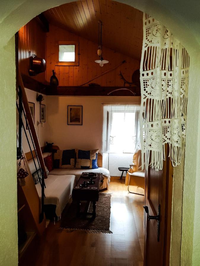 Villa Fully, Valais Chalet accueillant avec cheminée Extérieur photo