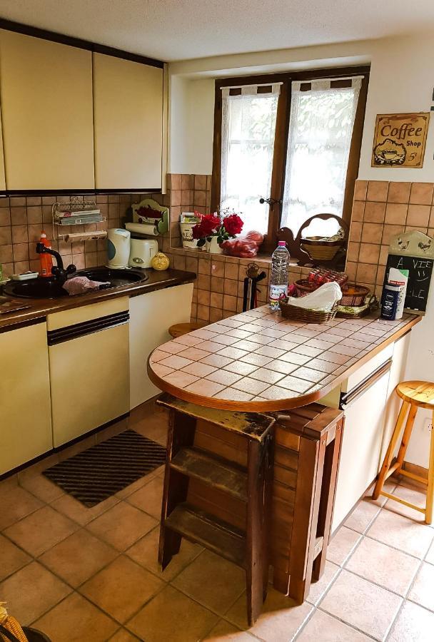 Villa Fully, Valais Chalet accueillant avec cheminée Extérieur photo
