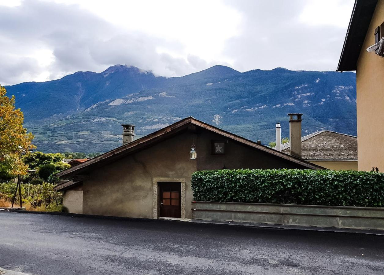 Villa Fully, Valais Chalet accueillant avec cheminée Extérieur photo