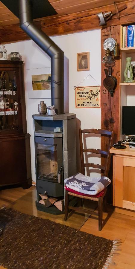 Villa Fully, Valais Chalet accueillant avec cheminée Extérieur photo