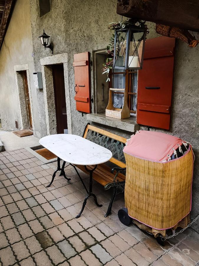 Villa Fully, Valais Chalet accueillant avec cheminée Extérieur photo