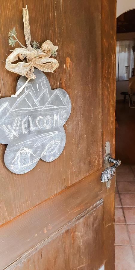 Villa Fully, Valais Chalet accueillant avec cheminée Extérieur photo